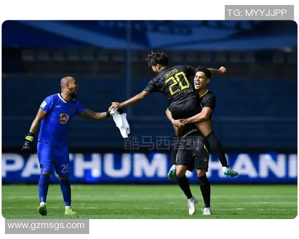 老足球明星现状高清图片展示昔日辉煌与今日生活对比